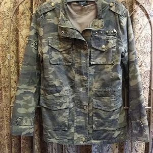 Beulah Camo Jacket size Medium